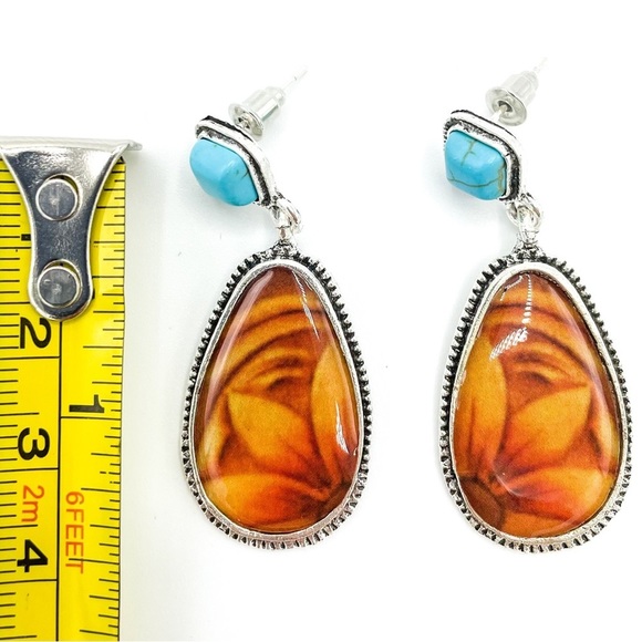 Boho Chic Festival Faux Turquoise and Resin dangle earrings - Picture 3 of 6